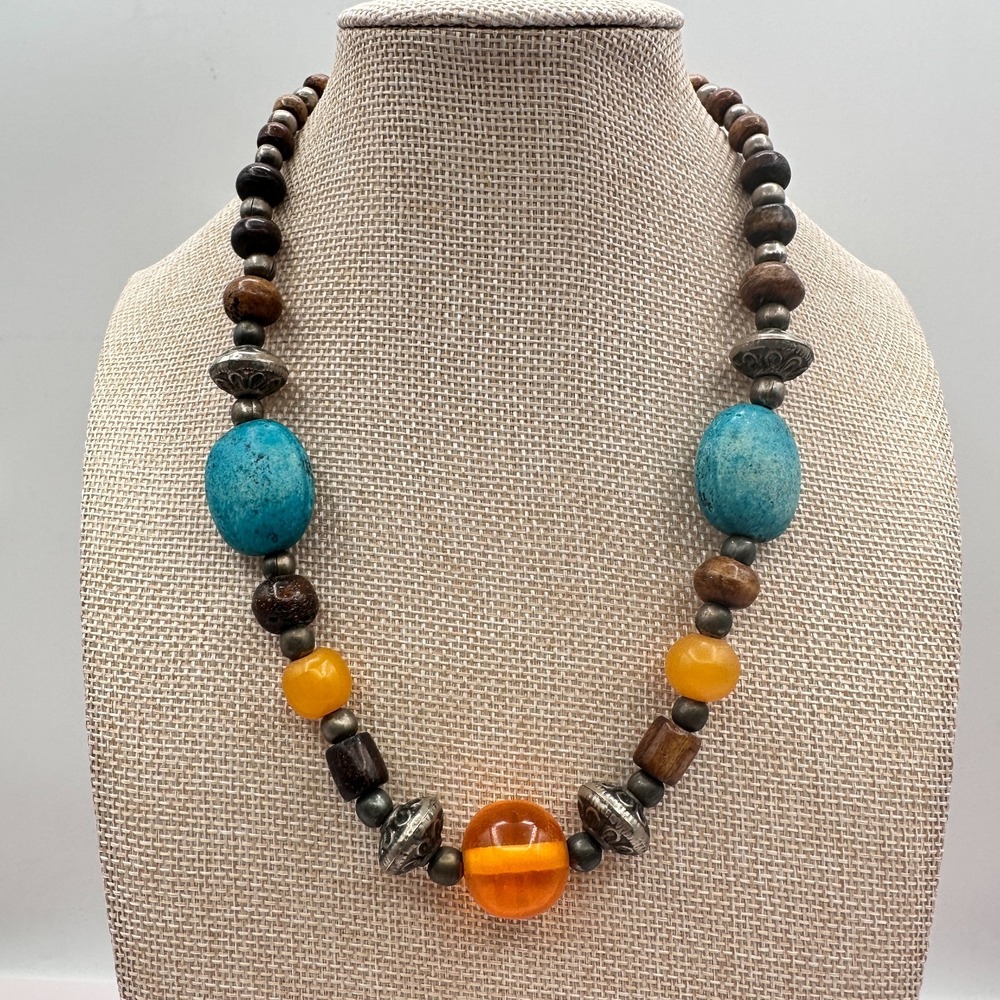 Vintage 90s Boho Beaded Wooden Silver Tone Necklace Statement Women's Jewelry